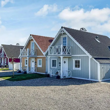 Seaside Bliss With Views Semesterbostad